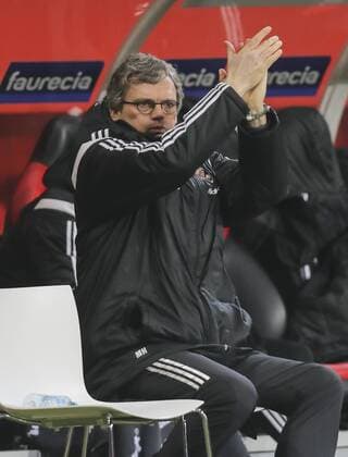 Michael HENKE, Co-Trainer Ing klatscht FC INGOLSTADT - 1.FC KOELN 1-1 Fussball 1. Bundesliga , Ingolstadt, am 01.03.2016, 24.Spieltag, Saison 2015 2016, 1.Liga, 1.Bundesliga,