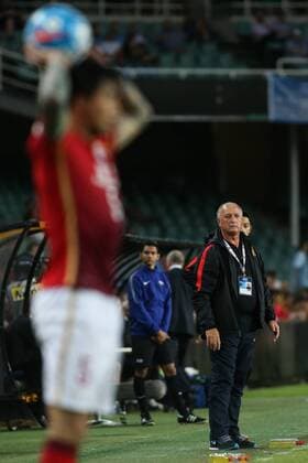 SYDNEY, AUSTRALIA - MARCH 02: (CHINA OUT) Luiz Felipe Scolari, head coach of Guangzhou Evergrande, looks on during the AFC Champions League Group H match between Sydney FC and Guangzhou Evergrande at Allianz Stadium on March 2, 2016 in Sydney, Australia.  CFP55480509133 