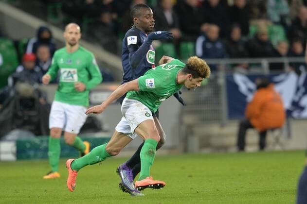 Fußball, Coupe de France, AS St. Etienne - Paris St. Germain Kevin Malcuit (saint etienne) vs Blaise Matuidi (psg) - Fussball Frankreich, Coupe de France, AS Saint Etienne vs. Paris Saint Germain PSG - 02 03 2016 FredericChambert Panoramic 