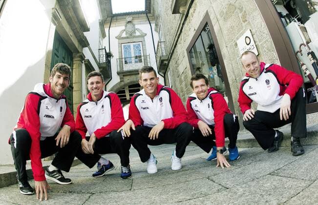 Tennis, Davis Cup, Portugal - Österreich Pressetermin TENNIS - ITF, Davis Cup, POR vs AUT GUIMARAES,PORTUGAL,03.MAR.16 - TENNIS - ITF, Davis Cup, Portugal vs Austria, photo shooting. Image shows Gerald Melzer, Dennis Novak, Dominic Thiem, Alexander Peya and Stefan Koubek (AUT). GEPAxpictures xMatthiasxHauer