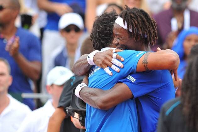 Gael Monfils (Fra) et Yannick Noah TENNIS : Coupe Davis France vs Canada 2016 - 04 03 2016 TennisMagazine Panoramic 