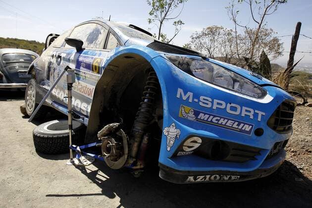 French driver Eric Camilli after his Ford Fiesta RS WRC Motorsport Rallye WM suffers an accident during the second day of competition of the 13th Rally World Championship WM Weltmeisterschaft in Leon, Mexico, 05 March 2016. The event will run until next 06 March. 13TH RALLY WORLD CHAMPIONSHIP IN MEXICO !ACHTUNG: NUR REDAKTIONELLE NUTZUNG!  20160305-635928053877894390