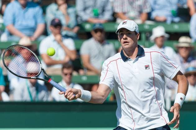 March 6, 2016: John Isner of USA in action against Bernard Tomic of Australia during the first reverse single match of the BNP Paribas Davis Cup World Group first round tie between Australia and USA at Kooyong tennis club in Melbourne, Australia. Tennis 2016: Davis Cup AUS v USA Day 3 - ZUMAc04_