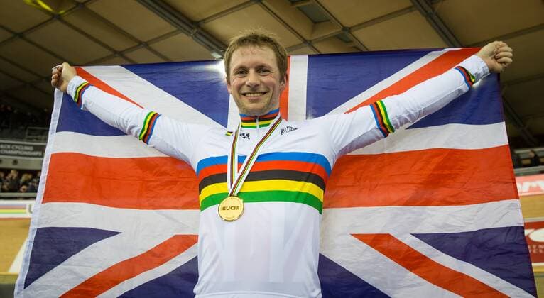 (160306) -- LONDON, March 6, 2016 -- Jason Kenny of Great Britain celebrates winning the gold medal in the Men s Sprint Final at the UCI 2016 Track cycling Rad Radsport Bahnrad Bahn World Championships in London, Britain on March 5, 2016. ) (SP)BRITAIN-LONDON-TRACK CYCLING-WORLD CHAMPIONSHIPS-DAY 4 RichardxWashbrooke 