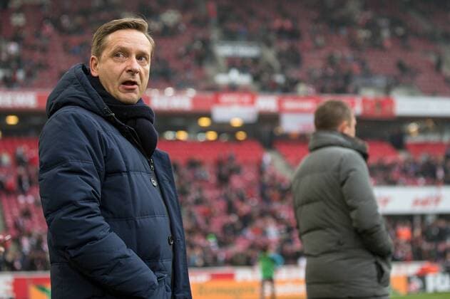 Koeln Manager Horst Heldt (FC Schalke 04) und Trainer Andre Breitenreiter (FC Schalke 04) beim Fussball Bundesliga Spiel zwischen dem 1. FC Koeln und FC Schalke 04 am 05.03.2016, Copyright: Schülerx xEibner-Pressefoto EP_jse