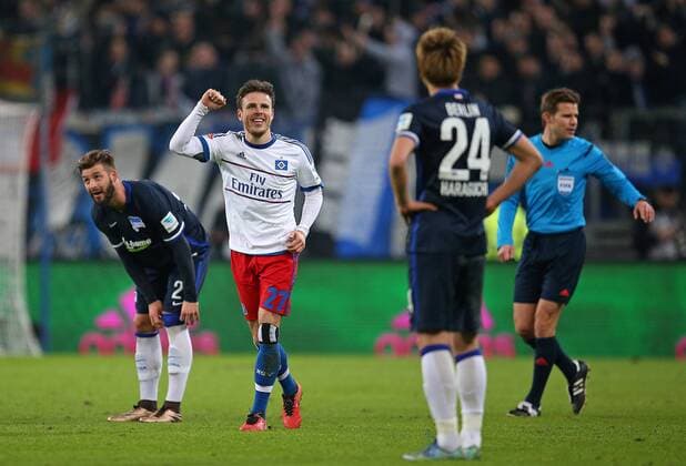 06.03.2016, Fussball 1.Bundesliga 2015 2016, 25.Spieltag, Hamburger SV - Hertha BSC Berlin, im Volksparkstadion Hamburg. Jubel Torschütze Nicolai Müller (mi., Hamburg) zum Tor zum 2:0 