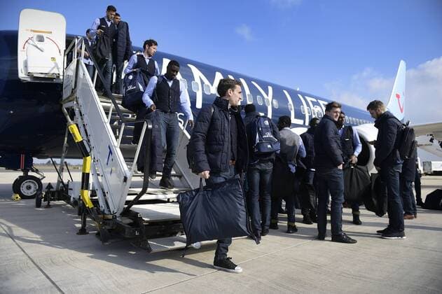Gent s Sven Kums pictured after the arrival of Belgian first league soccer team KAA Gent, Monday 07 March 2016 at Braunschweig airport, Germany. Gent is preparing for the return leg of the 1 8 finals of the UEFA Champions League competition against German club VfL Wolfsburg Tomorrow. Wolfsburg won the first leg 2-3. YORICKxJANSENS  x04806264x