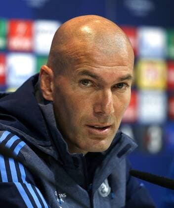 Real Madrid s head coach, French Zinedine Zidane, addresses a press conference PK Pressekonferenz after a team s training session at Valdebebas complex, outside Madrid, Spain, 07 March 2016, on the eve of the Champions League round of 16 second leg match against AS Roma at Madrid s Santiago Bernabeu stadium. REAL MADRID TRAINING SESSION !ACHTUNG: NUR REDAKTIONELLE NUTZUNG!  20160307-635929600986984245