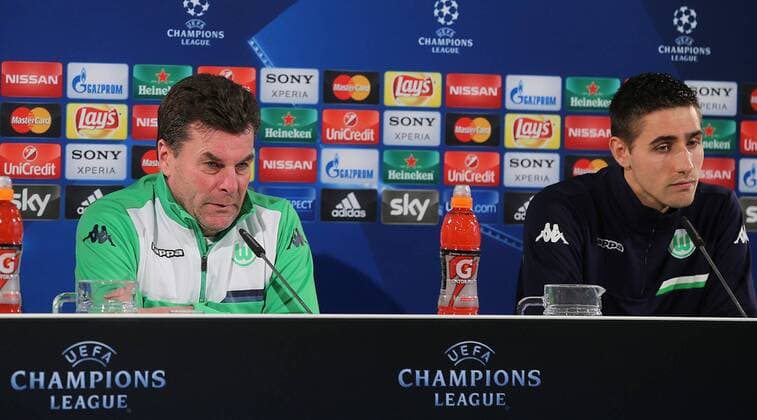 Headcoach Dieter Hecking (VfL Wolfsburg) und Torhueter Koen Casteels (VfL Wolfsburg)