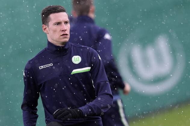 Wolfsburg s Julian Draxler pictured during a training of German first league soccer team VfL Wolfsburg, Monday 07 March 2016 in Wolfsburg, Germany. Wolfsburg is preparing for the return leg of the 1 8 finals of the UEFA Champions League competition against Belgian club KAA Gent Tomorrow. Wolfsburg won the first leg 2-3. YORICKxJANSENS  x04806648x