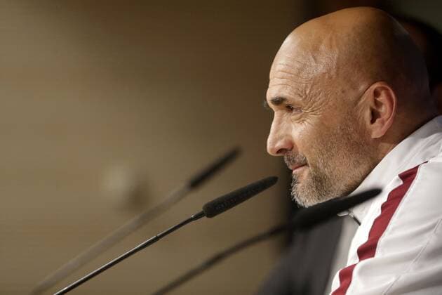 AS Roma s head coach Luciano Spalletti during a press conference PK Pressekonferenz held at Santiago Bernabeu stadium in Madrid, Spain, 07 March 2016, on the eve of the Champions League round of 16 second leg match against Real Madrid. AS Roma s press conference !ACHTUNG: NUR REDAKTIONELLE NUTZUNG!  20160307-635929740871281552