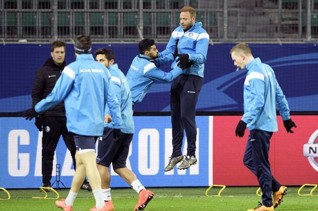 Gent s Mbark Boussoufa and Gent s Laurent Depoitre pictured during a training of Belgian first league soccer team KAA Gent, Monday 07 March 2016 in Wolfsburg, Germany. Gent is preparing for the return leg of the 1 8 finals of the UEFA Champions League competition against German club VfL Wolfsburg Tomorrow. Wolfsburg won the first leg 2-3. YORICKxJANSENS  x04806711x