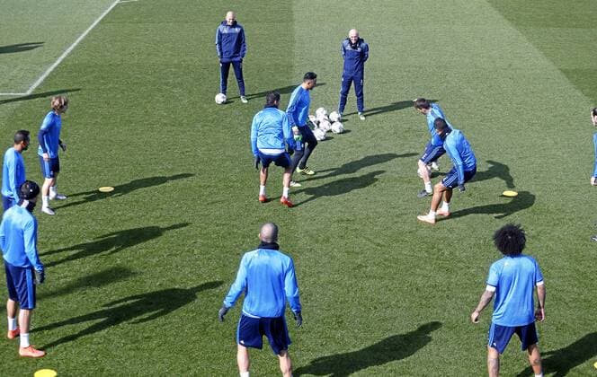 Zinedine Zidane. Real Madrid training session. In this picture, Zinedine Zidane. xPABLOxGARCIAx 
