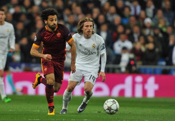 Mohamed Salah and Luka Modric (Real Madrid) during the UEFA Champions League Group A match between Real Madrid and AS Roma played at Estadio Santiago Bernabeu, Madrid - FOTO : J.M.xColomo  xJ.M.xColomox xx