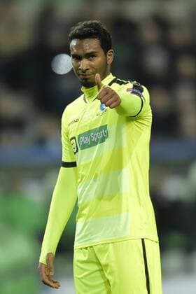 Neto Renato Cardoso midfielder of KAA Gent puts up his thumb during the Champions League Round of 16, second leg match between VfL Wolfsburg and KAA Gent at the Volkswagen Arena in Wolfsburg, Germany. FOOTBALL : Wolfsbourg vs La gantoise - Ligue des Champions - 08 03 2016 PHOTONEWS PANORAMIC 