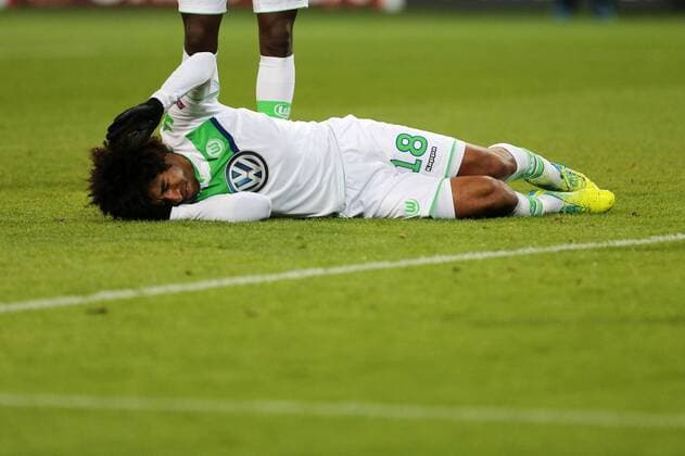 Wolfsburg, 8. März 2016 - Fußball, UEFA Champions League 2015 16, VfL Wolfsburg - KAA Gent: Dante Bonfim Costa Santos (VfL Wolfsburg, 18) 