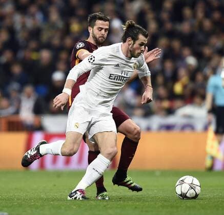 Fußball, Champions League 2015 2016, Real Madrid - AS Rom Gareth Bale-Miralem Pjanic 