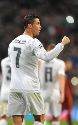 Cristiano Ronaldo (Real Madrid) celebrates scoring a goal during the UEFA Champions League Group A match between Real Madrid and AS Roma played at Estadio Santiago Bernabeu, Madrid - FOTO : J.M.Colomo  xJ.M.Colomox xx