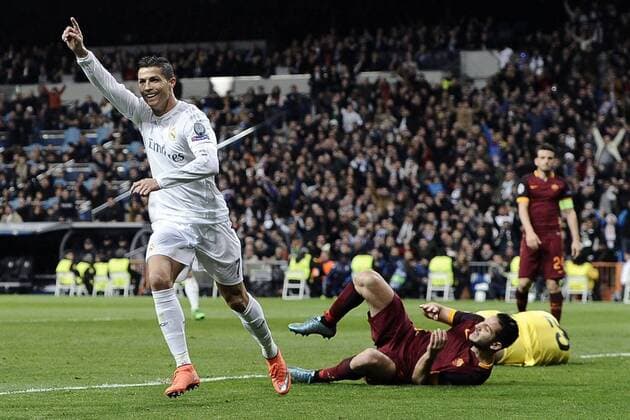 Fußball, Champions League, Real Madrid schlägt AS Rom 2:0 Fußball, Champions League 2015 2016, Real Madrid - AS Rom Torjubel Cristiano Ronaldo 