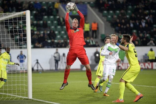 Gent s goalkeeper Matz Sels pictured in action during a soccer game between German team VfL Wolfsburg and Belgian club KAA Gent, the return game of the 1 8 final s of the UEFA Champions League competition, Tuesday 08 March 2016 in Wolfsburg, Germany. Wolfsburg won the first leg 2-3. YORICKxJANSENS  x04807356x