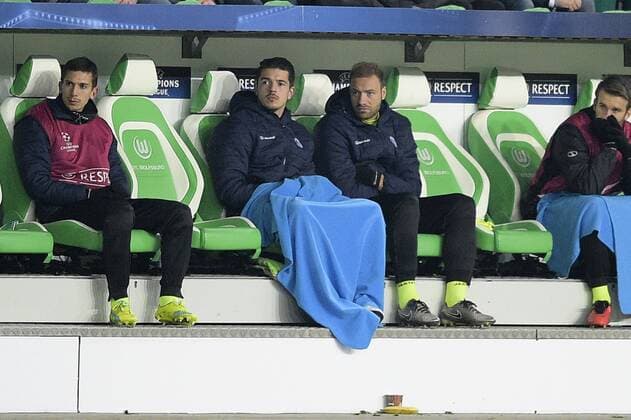 Gent s Gustav Wikheim, Gent s goalkeeper Yannick Thoelen, Gent s Laurent Depoitre and Gent s Lucas Deaux pictured during a soccer game between German team VfL Wolfsburg and Belgian club KAA Gent, the return game of the 1 8 final s of the UEFA Champions League competition, Tuesday 08 March 2016 in Wolfsburg, Germany. Wolfsburg won the first leg 2-3. YORICKxJANSENS  x04807353x