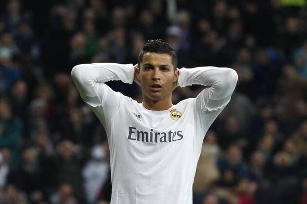 Real Madrid Portuguese forward Cristiano Ronaldo reacts during the Champions League round 16 match held at Santiago Bernabeu stadium in Madrid, Spain, 8 March 2016. REAL MADRID VS ROMA !ACHTUNG: NUR REDAKTIONELLE NUTZUNG!  GRA423 20160308-635930740304037061