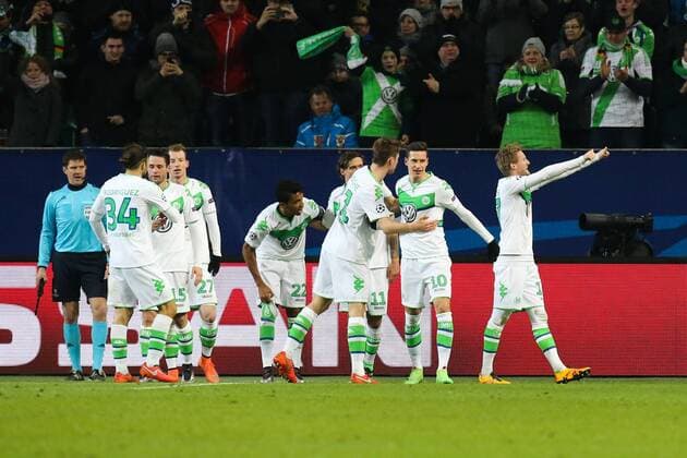 Torjubel - Torschütz Andre Schürrle (VfL Wolfsburg) trifft zum 1-1 - Champions League Achtelfinale Saison 2015-2016 VfL Wolfsburg vs. KAA Gent in der Volkswagen Arena in Wolfsburg - Aktion,Deutschland, Fussball, Mann,Männer,08.03.2016