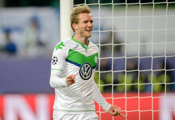 8. Maerz 2016: Wolfsburg, Volkswagen Arena: Fussball UEFA Champions League: VfL Wolfsburg - KAA Gent: Wolfsburgs Andre Schuerrle jubelt ueber seinen Treffer zum 1:0.
