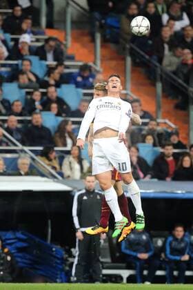 08 03.2016 UEFA Champions League Estadio Santiago Bernabeu Real Madrid CF v AS Roma James Rodriguez of Real Madrid heads the ball during the UEFA Champions League last 16 second leg match in Madrid between Real Madrid and Roma at the Estadio Santiago Bernabeu in Madrid, Spain. UEFA Champions League - Real Madrid v Roma UCL_RM_Rma