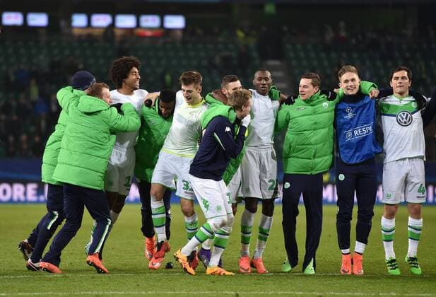 08.03.2016, Fussball, Saison 2015 2016, Champions League, Achtelfinale, VfL Wolfsburg - KAA Gent 1:0, Wolfsburgs Spieler feiern den Sieg