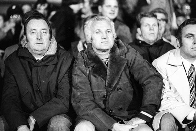 Trainer Egon Piechaczek (re.) und Co Trainer Willi Nolting (beide Arminia Bielefeld)