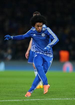 09.03.2016. Stamford Bridge, London, England. Champions League. Chelsea versus Paris Saint Germain. Chelsea Midfielder Willian warms up before kick off xMarkxKertonx  ActionPlus11715902