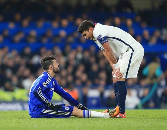 Chelsea s Diego Costa talks to PSG s Thiago Silva as he goes off injured - UEFA Champions League - Chelsea vs Paris Saint Germain - Stamford Bridge - London - England - 9th March 2016 - Pic David Klein Sportimage EDITORIAL USE ONLY. No use with unauthorised audio, video, data, fixture lists, club league logos or live services. Online in-match use limited to 120 images, no video emulation. No use in betting, games or single club league player publications.