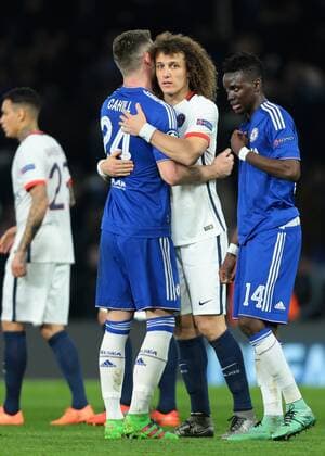 09.03.2016. Stamford Bridge, London, England. Champions League. Chelsea versus Paris Saint Germain. Chelsea Defender Gary Cahill congratulates his ex team mate Paris St. Germain s Defender David Luiz at full time xMarkxKertonx  ActionPlus11715998