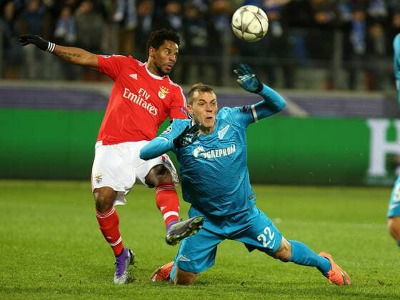 March 9, 2016 - Na - St. Petersburg, 09.03.2016 - Zenit St. Petersburg received tonight Benfica this Petrovsky stadium in match counting for the 2nd leg of the eighth of the Champions League 2015 16. The player of FC Benfica Eliseu (19) Zenit player Artem Dzyuba (22, blue). AlexanderxKulebyakin 