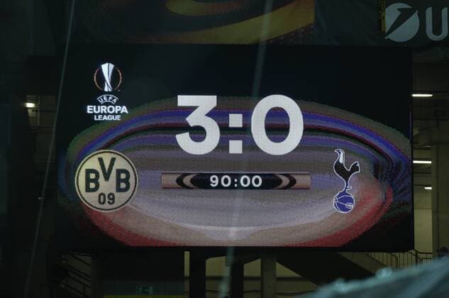 Donnerstag 10.03.2016, Saison 2015 2016, UEFA Europa League Achtelfinale Hinspiel im Dortmunder Signal Iduna Park, BVB Borussia Dortmund - Tottenham Hotspur, Endergebnis 3:0 auf der Anzeigentafel nach 90 Minuten