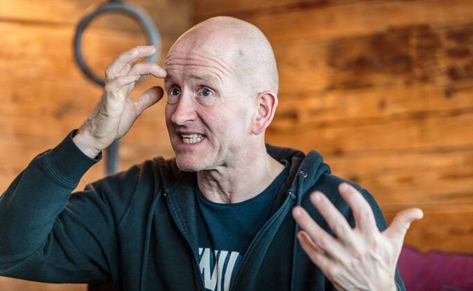 Saalbach Hinterglemm 10.03.2016, der Schwarzacher, Saalbach Hinterglemm, AUT, Michael Edwards, Eddie the Eagle im Portrait, im Bild der ehemalige britische Skispringer Michael Edwards besser bekannt als Eddie the Eagle. Er war der erste Springer, der fuer Grossbritannien bei Olympischen Winterspielen an den Start ging former British ski jumper Michael Edwards better known as Eddie the Eagle during a Interview and Photo Shoot. He was the first British jumper who went at the Winter Olympics. at the der Schwarzacher, Saalbach Hinterglemm, Austria on 2016 03 10.  EX_JFK  