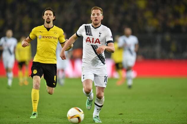 10.03.2016, Fussball, Saison 2015 2016, Europa League, Achtelfinale, Borussia Dortmund - Tottenham Hotspur 3:0, Harry Kane (Tottenham Hotspur), links Neven Subotic (Borussia Dortmund)