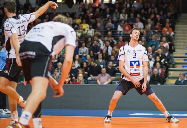 Berlin, Deutschland, 12.03.2016: Volleyball Bundesliga Saison 2015 2016 - Berlin Recycling Volleys - VSG Coburg Grub. Dylan Davis (Coburg)