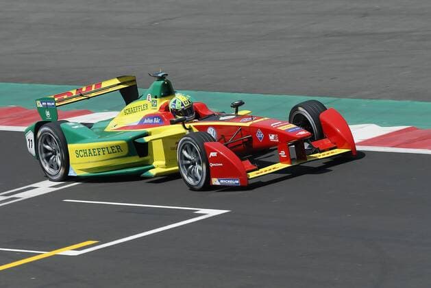 ABT Schaeffler Audi Brazilian pilot Lucas di Grassi drives his electric car during the 5th stage of the Formula E held at Hermanos Rodriguez circuit in Mexico City, Mexico, 12 March 2016. EFE Jose Mendez MEXICO FORMILA E !ACHTUNG: NUR REDAKTIONELLE NUTZUNG!  MDF012 20160312-635934164261787411