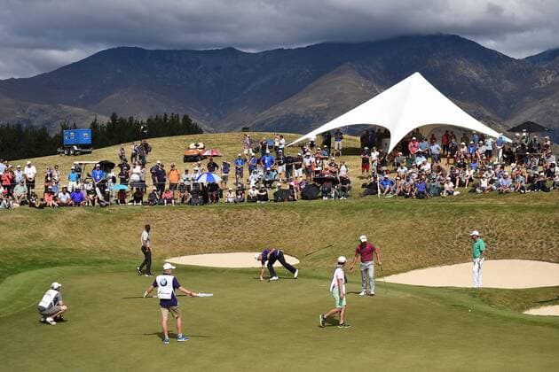 13.03.2016. Arrowtown, New Zealand. General view of the 10th green during round 4 at The Hills during 2016 BMW ISPS Handa New Zealand Open. Sunday 13 March 2016. xAndrewxCornagax  ActionPlus11717543