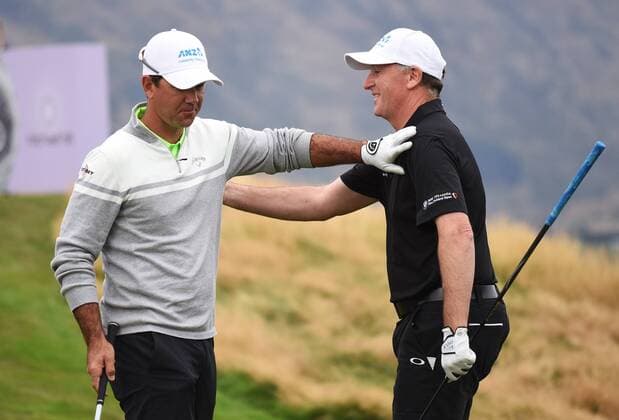 13.03.2016. Arrowtown, New Zealand. New Zealand Prime Minister John Key has fun with Ricky Ponting on the 1st during the ANZ Celebrity Challenge and Round 4 at The Hills during 2016 BMW ISPS Handa New Zealand Open. Sunday 13 March 2016. xAndrewxCornagax  ActionPlus11717529