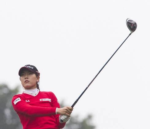 South Korea s Lee Jung-min tees off during the World Ladies Championship at Mission Hills Golf Club in Shenzhen city, south China s Guangdong province, 13 March 2016. Lee Jung-min won the World Ladies Championship on Sunday (13 March 2016), beating fellow South Korean players Lee Seung-hyun, Kim Bo-kyung and Ji Han-sol in rainy conditions at Mission Hills. Lee Jung-min closed with a 6-under 66 for a 9-under 279 total on the Olazabal Course in the event sanctioned by the European, Korean and Chinese tours. Lee Jung-Min also won the team competition with Ko Jin-Young at 12 under. South Korea s Lee Jung-min wins World Ladies Championship  pbu414939_11