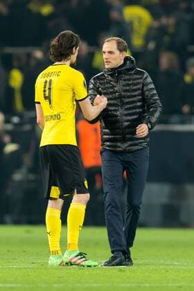 Donnerstag 10.03.2016, UEFA Europa League, Saison 2015 2016, in Dortmund, BV Borussia Dortmund - Tottenham Hotspur FC, 3:0, Neven Subotic (BVB) und Trainer Thomas Tuchel (BVB) DeFodi001