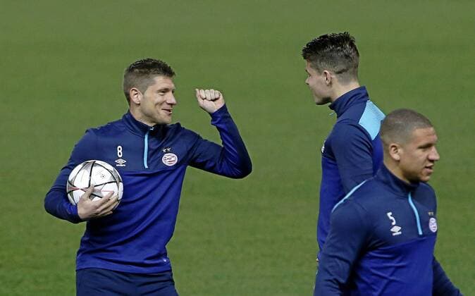 PSV Eindhoven training session at Vicente Calderon stadium. xFOTOxCHEMAxREYx 