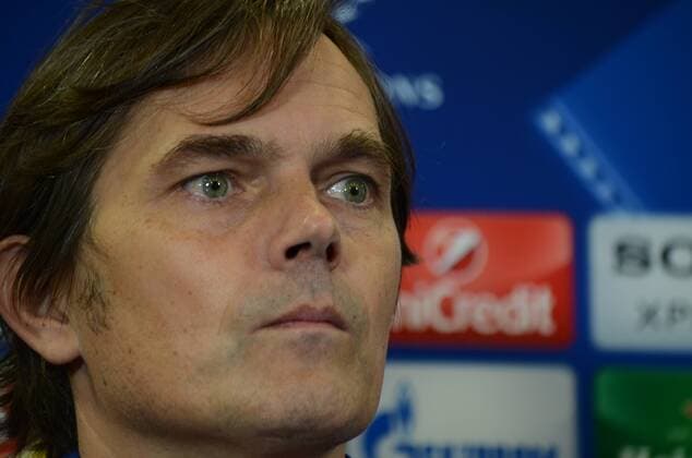 Spain: press conference PK Pressekonferenz of PSV vs Atlético PSV s coach Phillip Cocu during a press conference before the match 1 8 finals of the Champions League between Atlético de Madrid (Madrid, Spain) and PSV (Eindhoven, Netherlands).  JorgexSanz