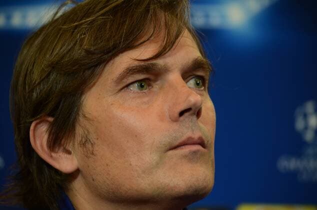 Spain: press conference PK Pressekonferenz of PSV vs Atlético PSV s coach Phillip Cocu during a press conference before the match 1 8 finals of the Champions League between Atlético de Madrid (Madrid, Spain) and PSV (Eindhoven, Netherlands).  JorgexSanz