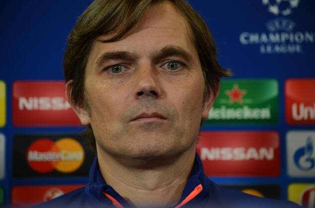 Spain: press conference PK Pressekonferenz of PSV vs Atlético PSV s coach Phillip Cocu during a press conference before the match 1 8 finals of the Champions League between Atlético de Madrid (Madrid, Spain) and PSV (Eindhoven, Netherlands).  JorgexSanz