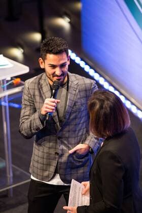 GER, Verleihung Integrationspreis 14.03.2016, Dortmund, Deutsches Fussball Museum, Verleihung des Integrationspreises, im Bild Ilkay Gündogan (BVB 8) im Gespräch auf der Bühne nphxRauch