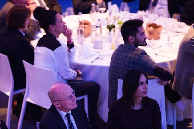 GER, Verleihung Integrationspreis 14.03.2016, Dortmund, Deutsches Fussball Museum, Verleihung des Integrationspreises, im Bild Celia Sasic ( DFB-Integrationsbotschafterin), Ilkay Gündogan (BVB 8) und Willi Lemke (Sonderberaterer für im Dienst von Entwicklung und Frieden für den Generalsekretär der Vereinten Nationen) sitzen im Publikum nphxRauch